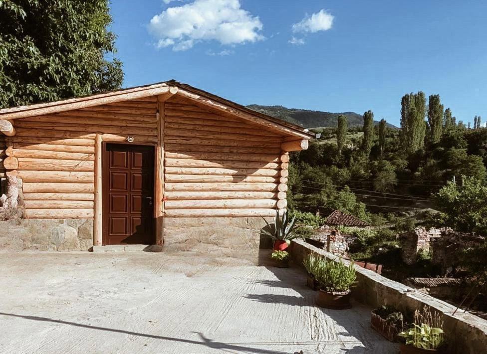 Lodges Veis Kamenice Екстериор снимка