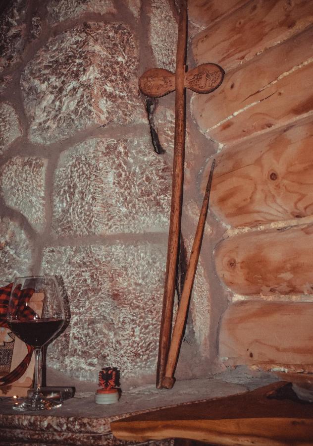 Lodges Veis Kamenice Екстериор снимка